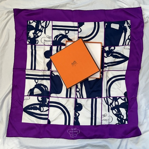 Hermes Brides de Gala En Desordre silk scarf - Picture 13 of 17